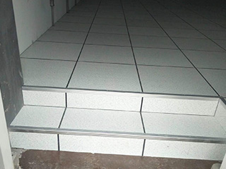 長沙雙勝機房設備有限公司,長沙防靜電地板,長沙防靜電地板價格,機房裝修,機房墻板,防靜電接地